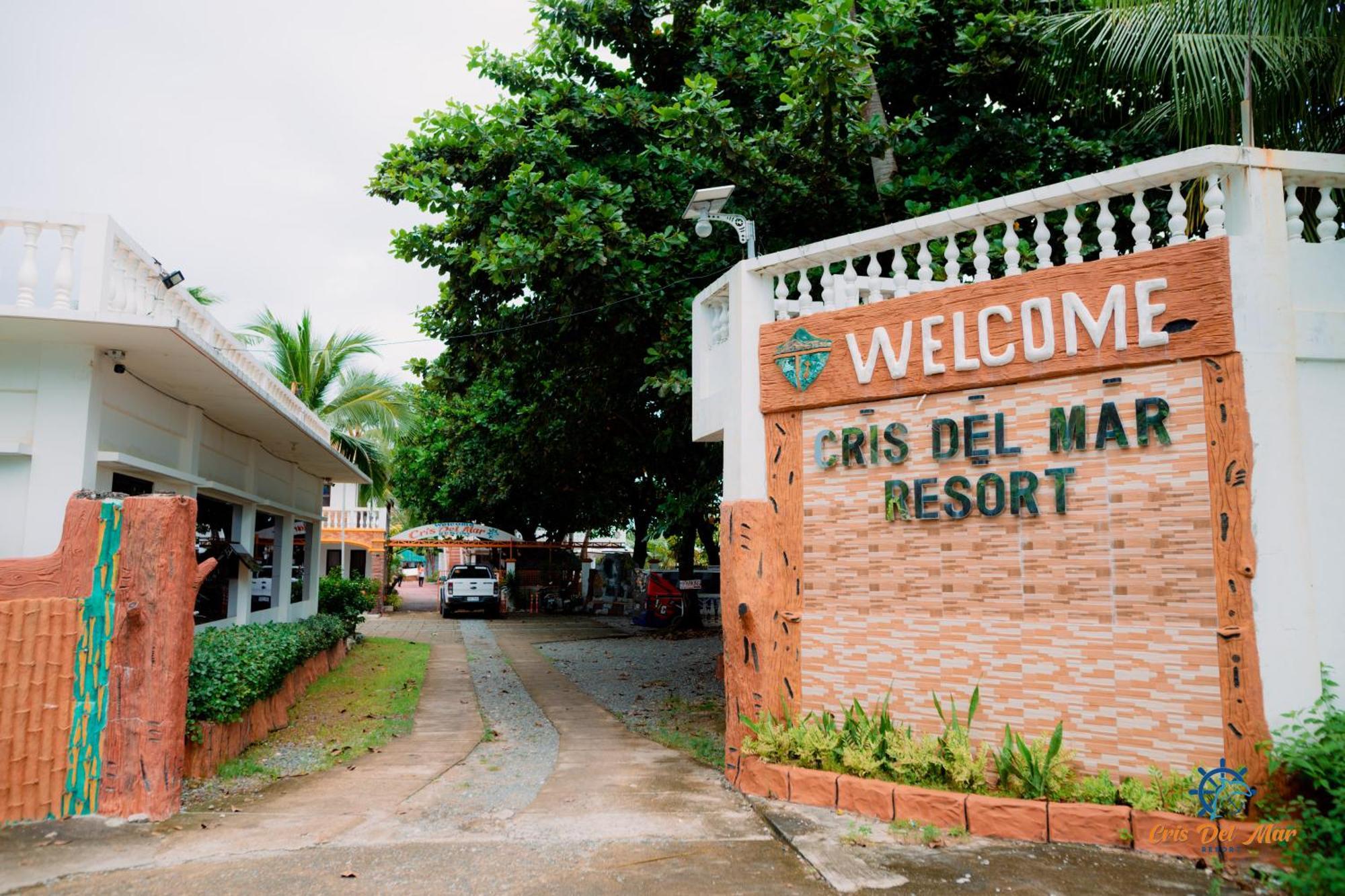 Cris Del Mar Resort Bolinao Εξωτερικό φωτογραφία